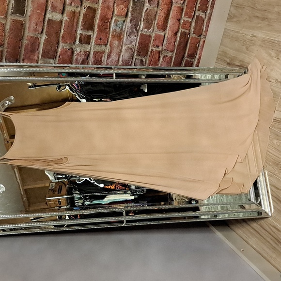 Stunning Top - Picture 4 of 4